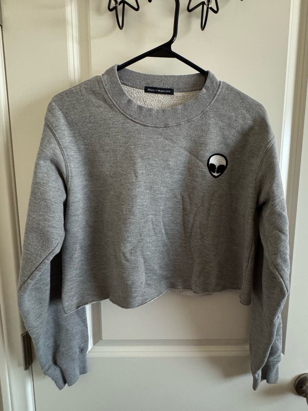 Gray Cropped Sweatshirt with Alien Patch